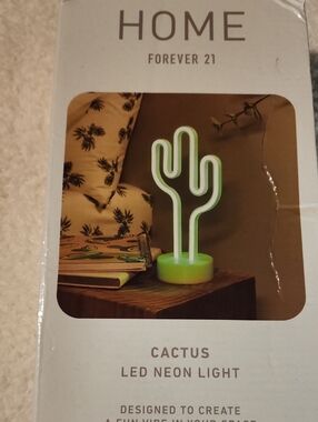 Forever 21 Green Cactus LED Neon Light Accent Lamp